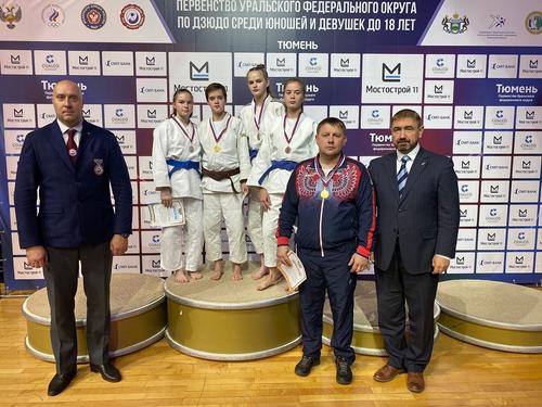 Дзюдоисты Челябинской области завоевали 15 медалей в Тюмени
