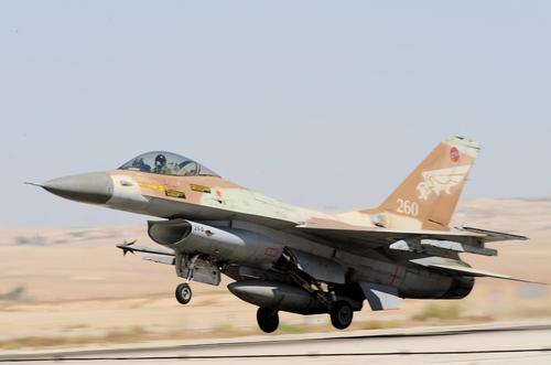 Avia.pro: Израиль атаковал базу с российскими истребителями МиГ-29 на вооружении Сирии