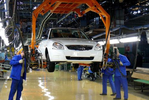 «Ведомости»: «АвтоВАЗ» повышает цены на весь модельный ряд в среднем на 1,8% 