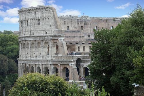 Археологи рассказали, в чем секрет римского бетона