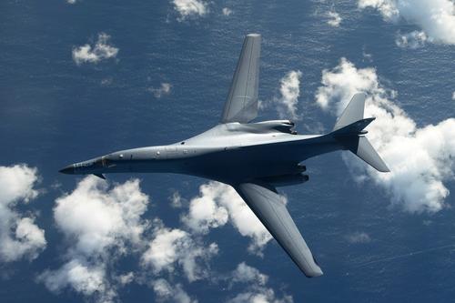 Avia.pro: после попытки эсминца Chafee нарушить границу РФ в Японском море США «устроили новую провокацию» с бомбардировщиком B-1B