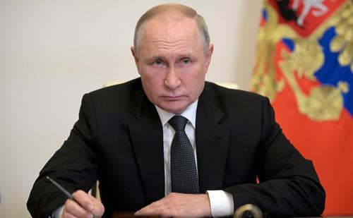Путин поручил до 1 ноября изучить вопрос о производстве топлива на Сахалине