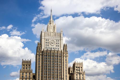 Дипломат Белоусов заявил, что Россия предлагает НАТО договориться о мерах по деэскалации