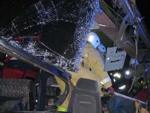 В Калмыкии шесть человек погибли при ДТП с автобусом