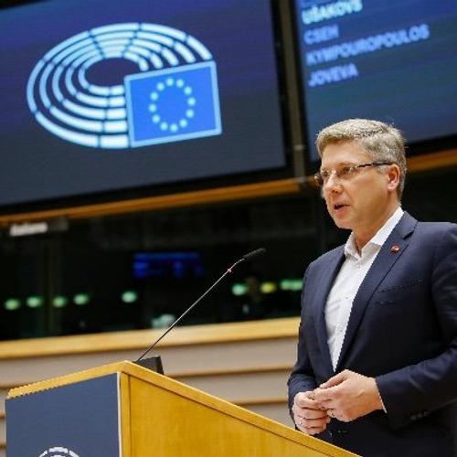 Европарламент лишил бывшего мэра Риги Нила Ушакова депутатской неприкосновенности по запросу Генпрокуратуры Латвии