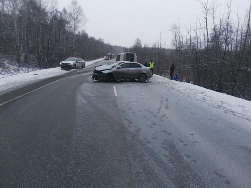 В Челябинской области в результате столкновения двух машин погибли их водители и четверо пассажиров