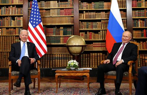 Представитель Кремля Песков заявил, что Путин и Байден могут обсудить в ходе переговоров Украину и НАТО