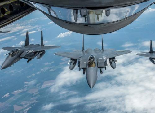 Канадский портал Aeroemploi назвал страны с самыми мощными военно-воздушными силами на планете