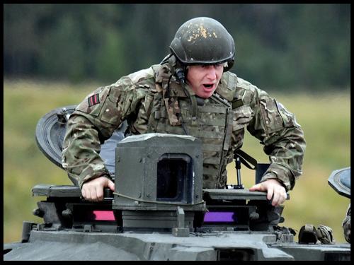 Великобритания намерена разместить значительное количество бронетехники в Германии на случай войны с Россией