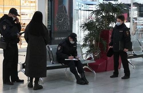 За три дня в Челябинске рублем наказаны 92 человека без маски