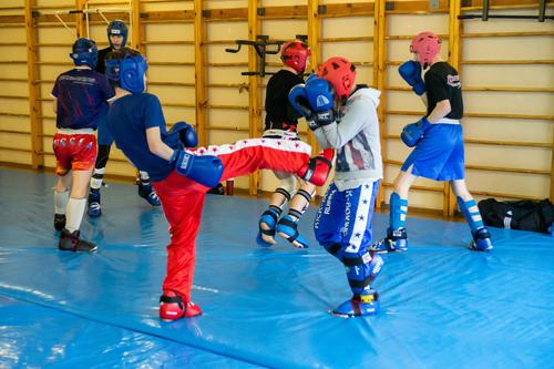 Воспитанники пяти спортшкол будут тренироваться в ДС «Юность»