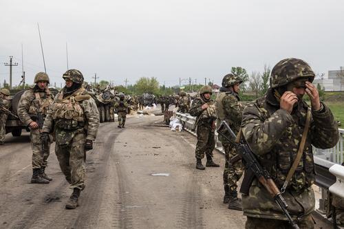 Портал Sohu предрек массовое паническое бегство военных Украины в случае вооруженного столкновения с армией России 