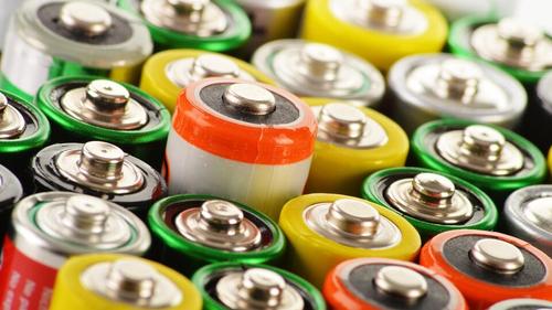 Ученые разработали новый электродный материал для батареек