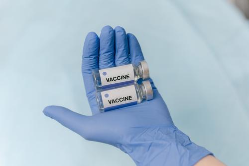 Вакцину от коронавируса «Конвасэл»  могут зарегистрировать до конца первого квартала 2022 года
