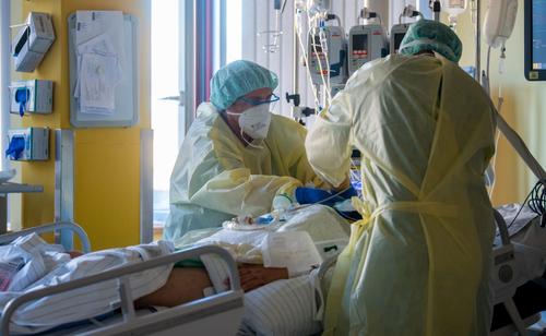 В России выявили более 16,7 тысячи новых случаев заражения коронавирусом