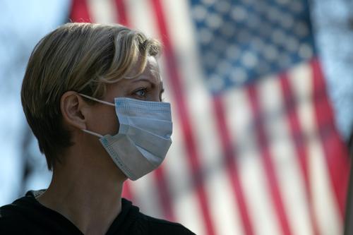 Коронавирусная пандемия не утихает в Соединённых Штатах
