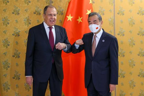 Daily Express назвал поддержку Китаем действий ОДКБ в Казахстане «клятвой верности России» и «ужасающим предупреждением» для мира 