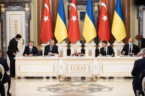 Эрдоган после визита в Киев заявил о своей договоренности с  Зеленским об организации встречи президента Украины с Путиным