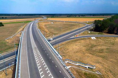 На Кубани на ремонт дорог выделят более 8,9 миллиарда рублей в 2022 году