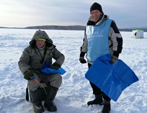 В Челябинской области рыбакам на озерах будут выдавать мешки для мусора