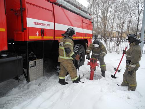 Один человек погиб и один пострадал при пожарах в Хабаровском крае за сутки
