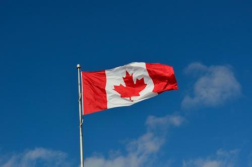 Канада приостановила работу своего посольства в Киеве