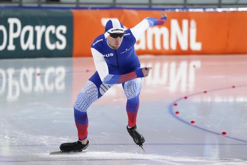Российские конькобежцы заняли второе место в командной гонке на Олимпиаде в Пекине 