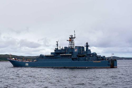 Северный флот отработал на учениях в Баренцевом море практику противовоздушной обороны
