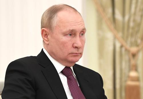 Путин заявил, что не обращал внимания на вбросы о возможном «вторжении» России на Украину