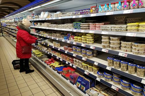 Российские производители продуктов стали уменьшать объем упаковки, чтобы не повышать цены 