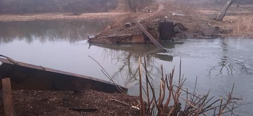 Украинские военные подорвали свой понтонный мост у занятой осенью Старомарьевки в «серой зоне» Донбасса