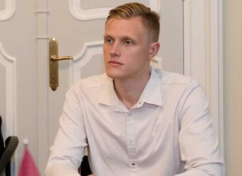 Депутат от Нацблока Латвии Домбрава желает депортировать из страны всех граждан России