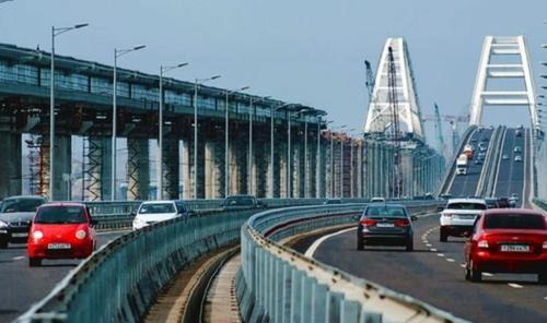 Крымский мост открыт для проезда любого транспорта