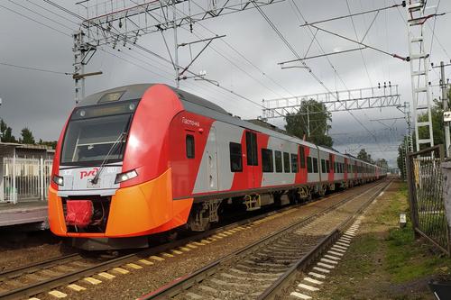 Билеты на поезда с юга России раскуплены, РЖД обещает пустить дополнительные составы и добавить вагоны