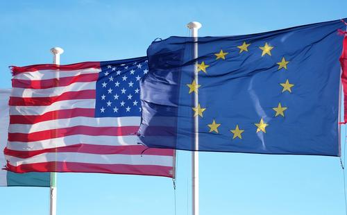 Песков о санкциях США и ЕС: проблемы будут, но они решаемы