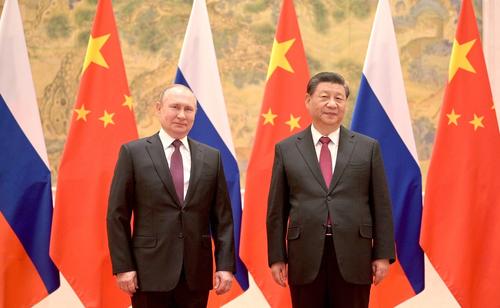 CCTV: Владимир Путин в разговоре с Си Цзиньпином высказал заинтересованность в переговорах с Украиной