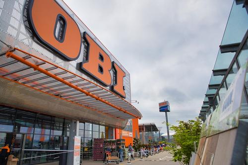Сеть строительных гепермаркетов OBI закрывает свои магазины на территории России