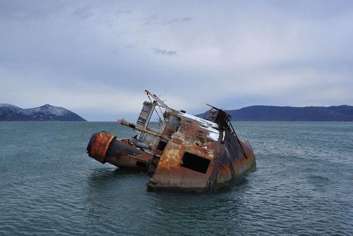 В Хабаровском крае проведут очистку дна морей от затонувших судов