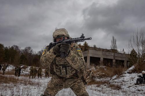 Бойцы ДНР уничтожили в Волновахе колонну уходящей техники армии Украины