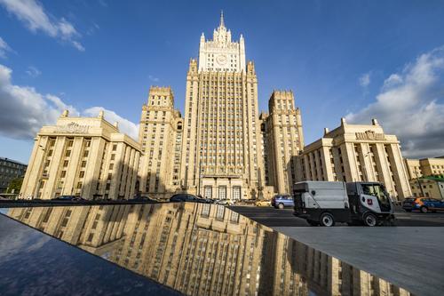МИД РФ: Россия не оставит без реакции высылку российских дипломатов из Словакии