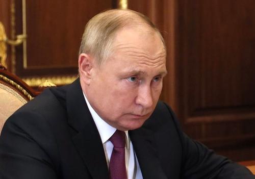 Путин рассказал королю Бахрейна о целях спецоперации РФ по защите Донбасса