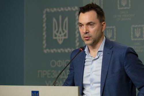 Советник главы офиса Зеленского Арестович считает, что мирное соглашение с Россией может быть достигнуто не позднее начала мая