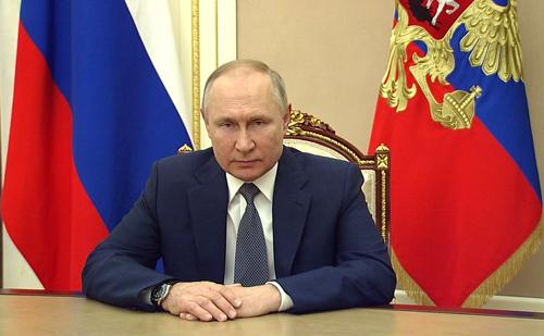 Путин обсудил с главой Евросовета Мишелем ситуацию на Украине