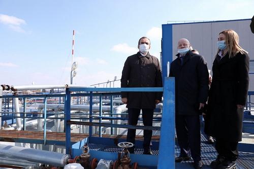 Губернатор Кубани посетил площадку предприятия-производителя строительной химии