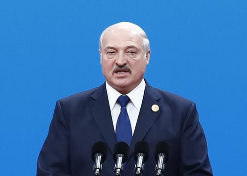 Лукашенко заявил, что Россия не просит Белоруссию подключиться к спецоперации