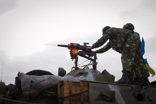 Подразделения ДНР с боем прорвались в Марьинку под Донецком и зачищают ее от армии Украины