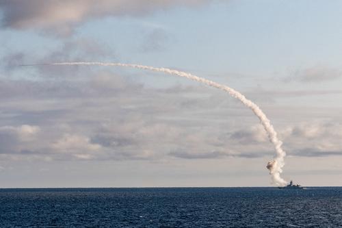 Российские ракеты «Калибр», запущенные из Черного моря, уничтожили цеха по ремонту поврежденной бронетехники Украины