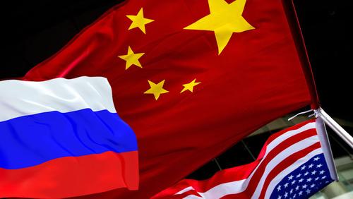 The Washington Post: США готовы развернуть холодную войну на два фронта - против России и Китая