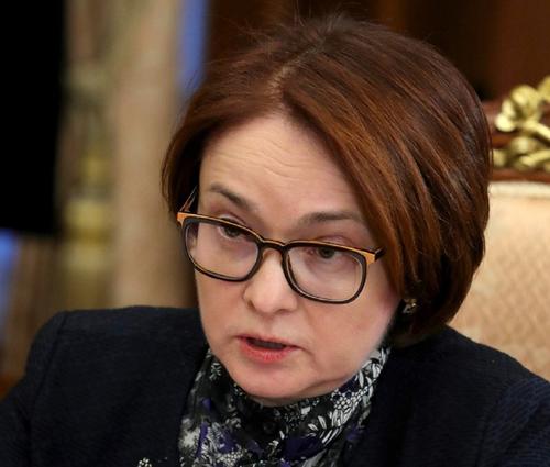 Bloomberg: в начале марта глава ЦБ Эльвира Набиуллина подавала в отставку, однако она не была принята Путиным