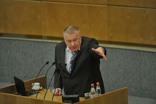 Сенатор Пронюшкин извинился за пост о Жириновском